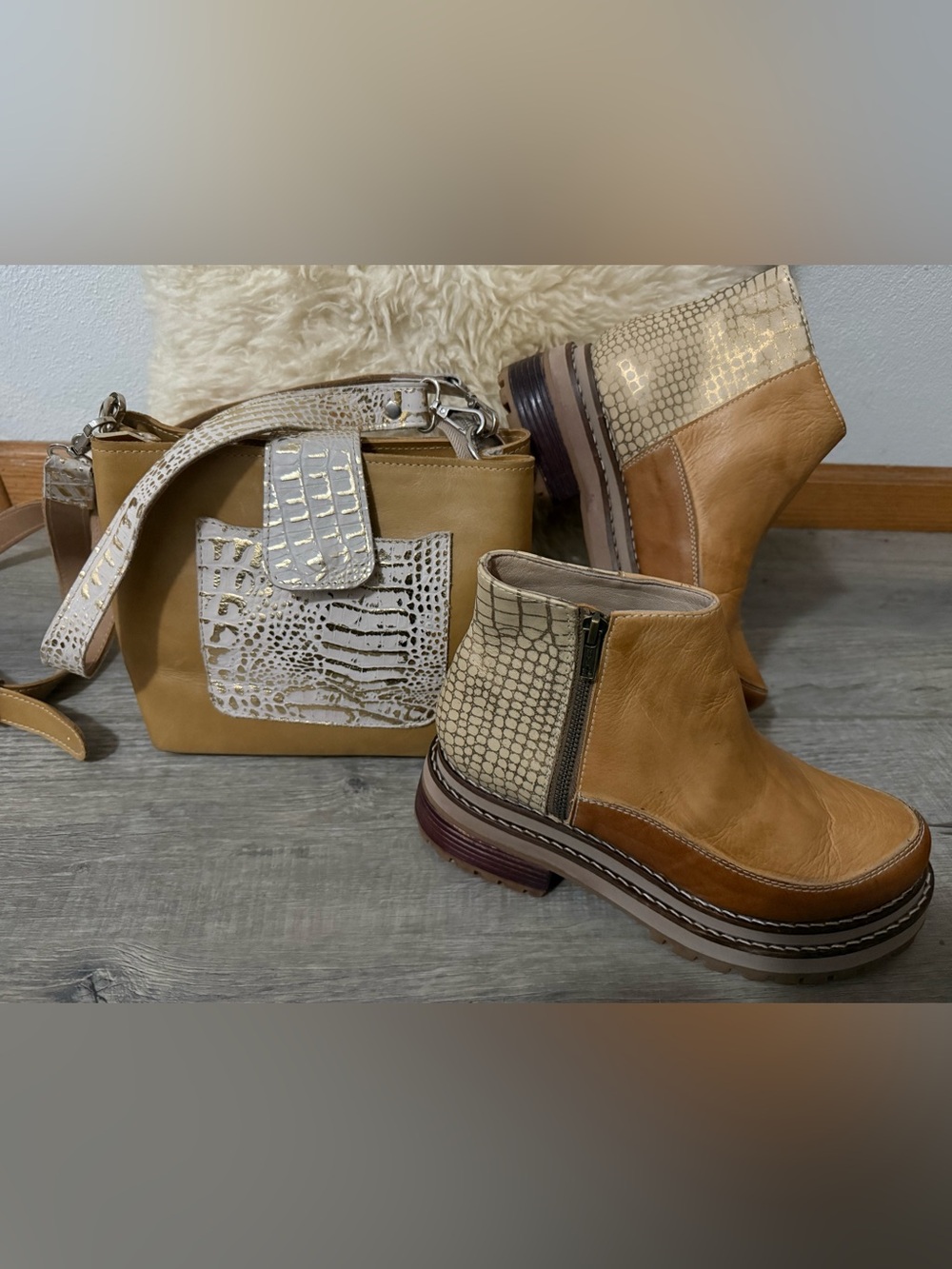 Artisan Leather Bag & Boot Set Cognac Tan Croc Embossed size 8